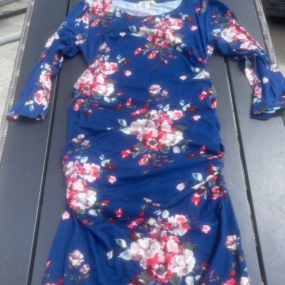 Maternity 3/4 sleeve dress